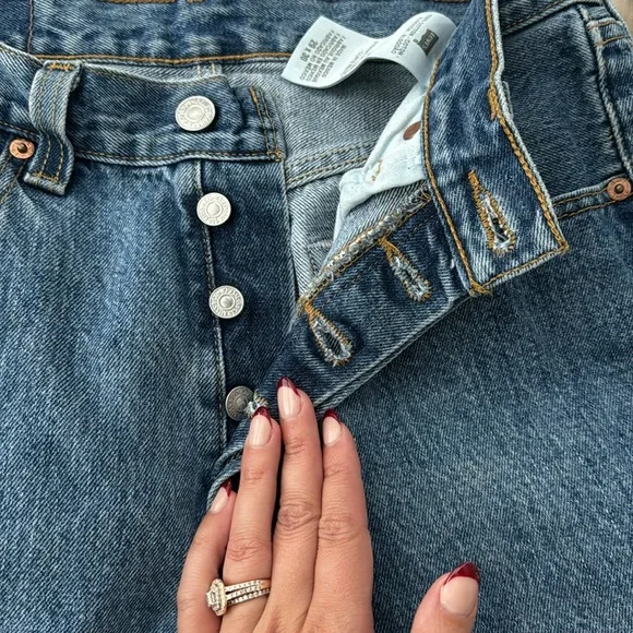 Levi’s 501 - Picture 3 of 4